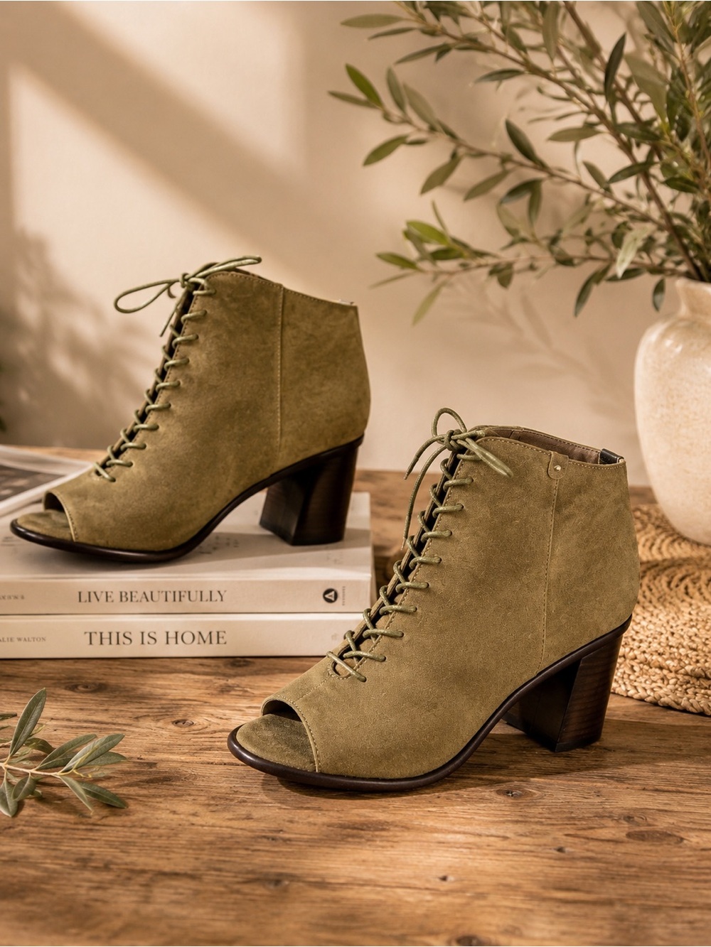 Frye Amy Peep Toe Suede Lace Up Heeled Ankle Boot Size 7